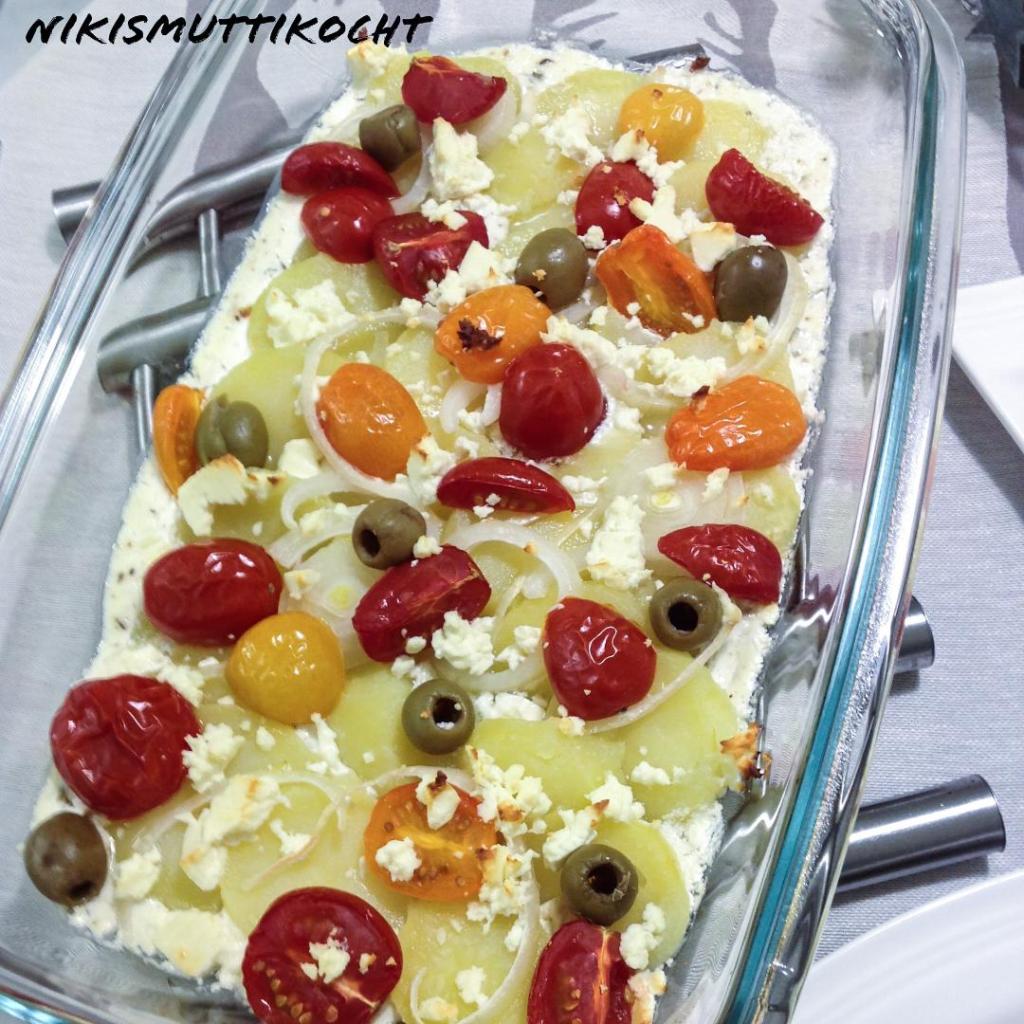 Kartoffelauflauf mit Tomaten und&nbsp;Oliven