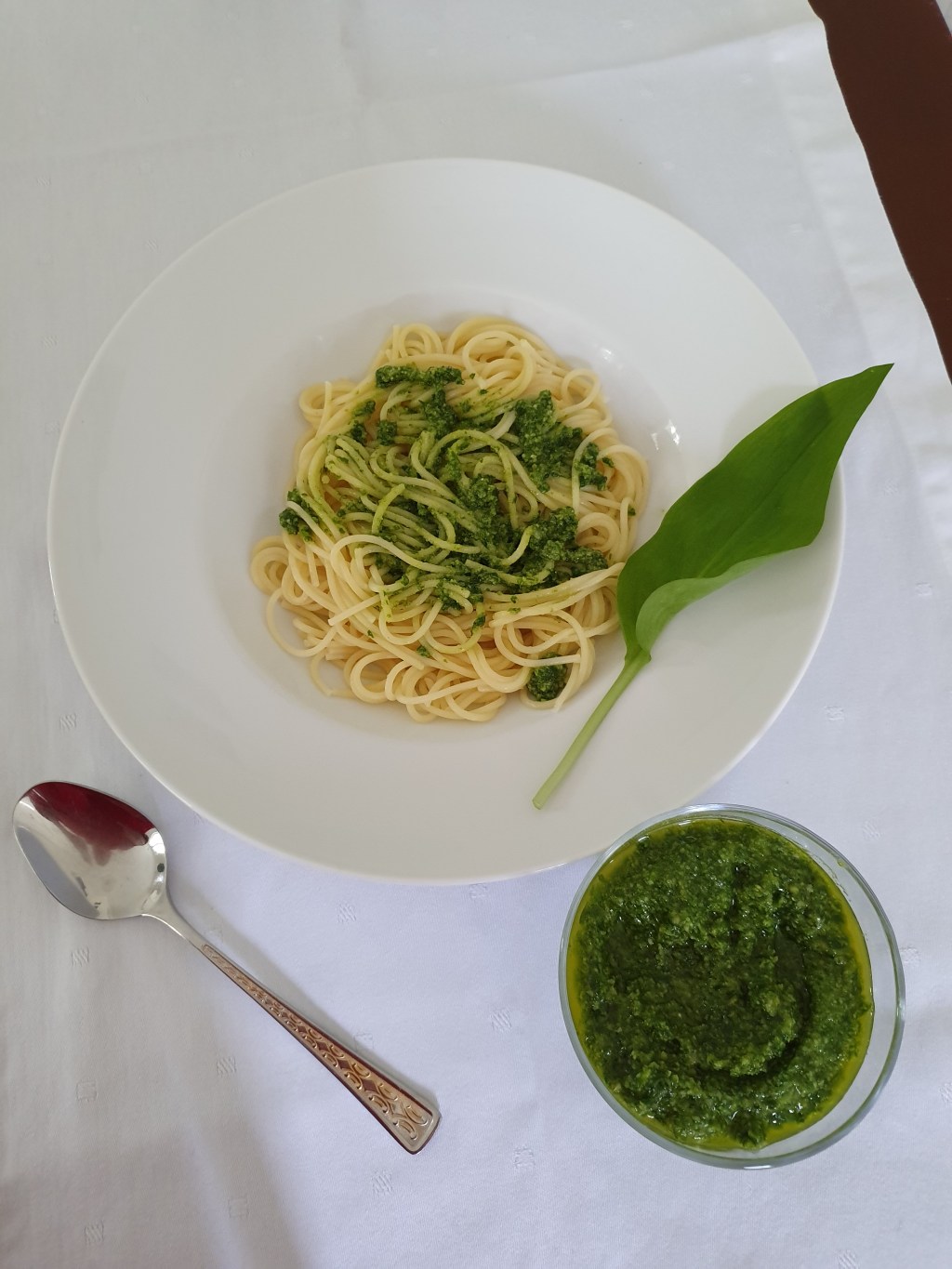 Pasta mit Bärlauchpesto – ein Hauch von&nbsp;Frühling