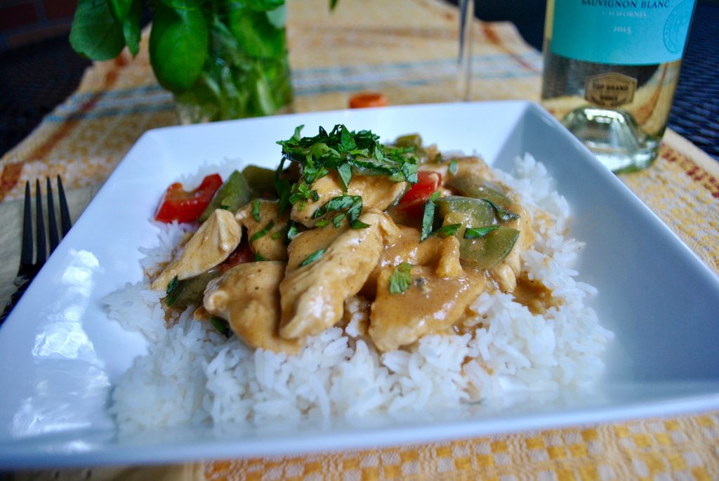 Dieses Rezept musst du probieren – Huhn in&nbsp;Mango-Kokossoße