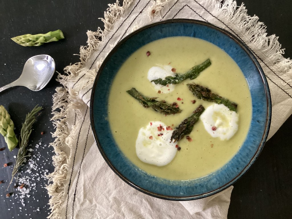 Einfach lecker! Spargelcremesuppe aus grünem&nbsp;Spargel