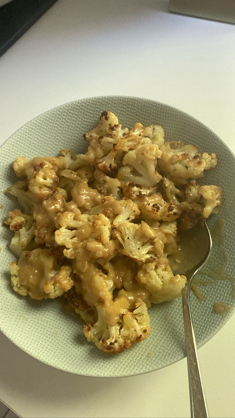 Gebratener Blumenkohl mit warmer Schalotten-Vinaigrette