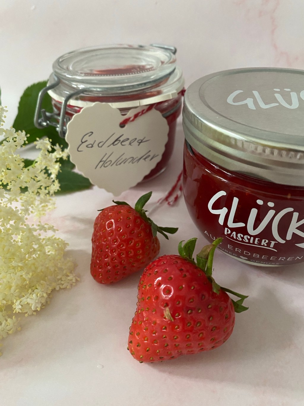 Erdbeer-Holunderblüten-Marmelade