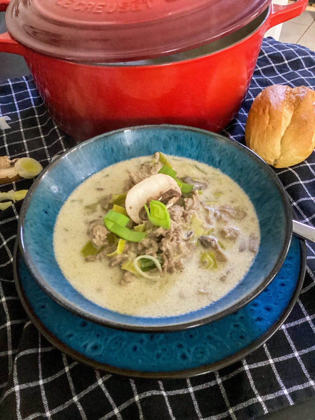 Käse – Lauch -Suppe mit&nbsp;Hackfleisch